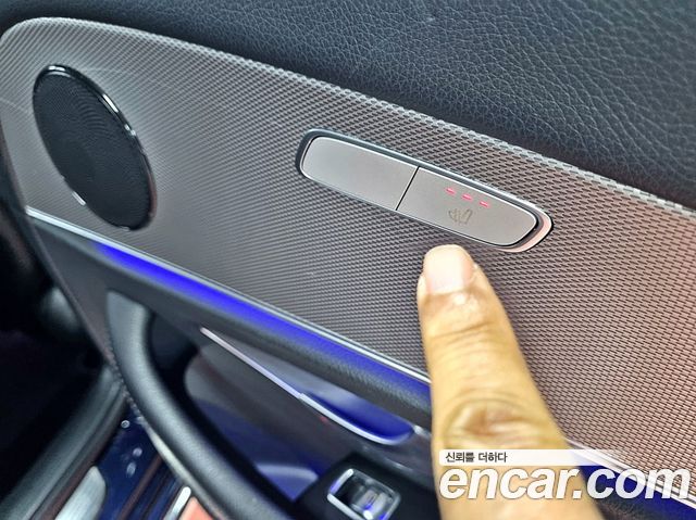 Mercedes-Benz E-Class 2018 — photo 31