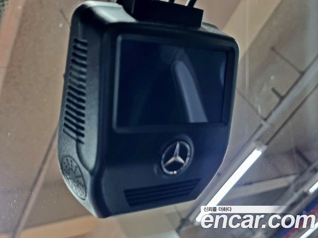 Mercedes-Benz E-Class 2018 — photo 34