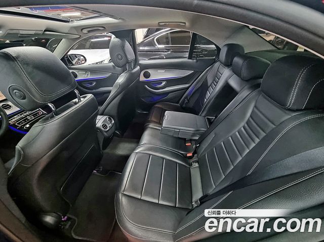 Mercedes-Benz E-Class 2018 — photo 43