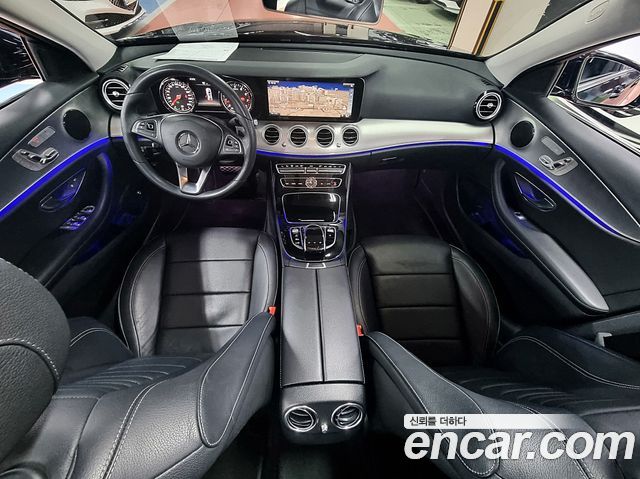 Mercedes-Benz E-Class 2018 — photo 44