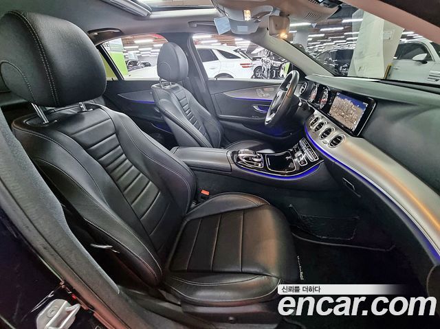 Mercedes-Benz E-Class 2018 — photo 46