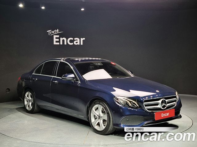 Mercedes-Benz E-Class 2018 — photo 49