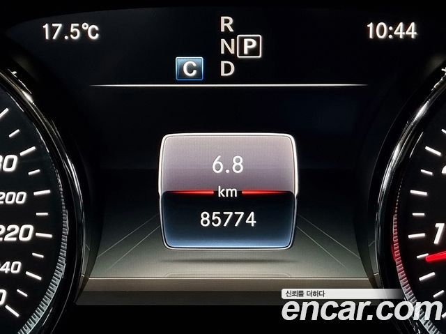 Mercedes-Benz E-Class 2018 — photo 50