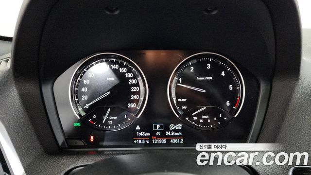 BMW 1-Series 2018 — photo 11