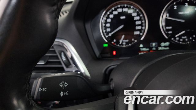 BMW 1-Series 2018 — photo 28