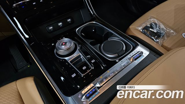 Kia Canival 2022 — photo 12
