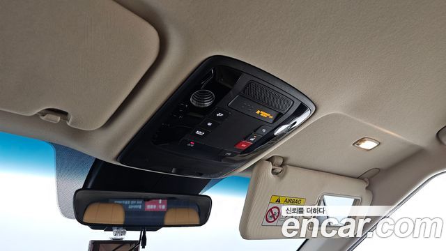 Kia Canival 2022 — photo 25