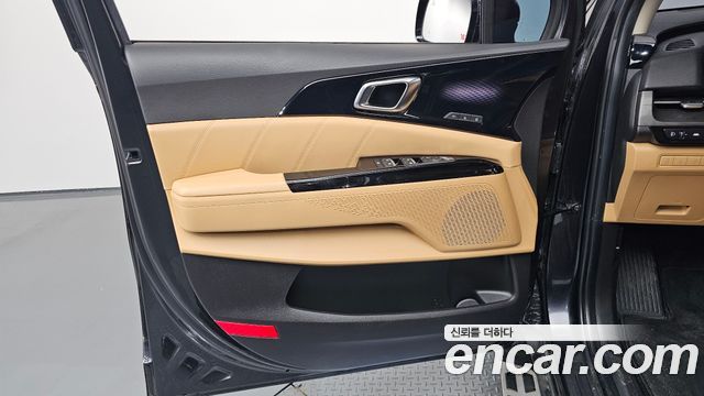 Kia Canival 2022 — photo 14