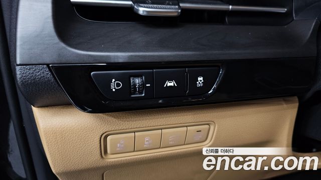 Kia Canival 2022 — photo 30