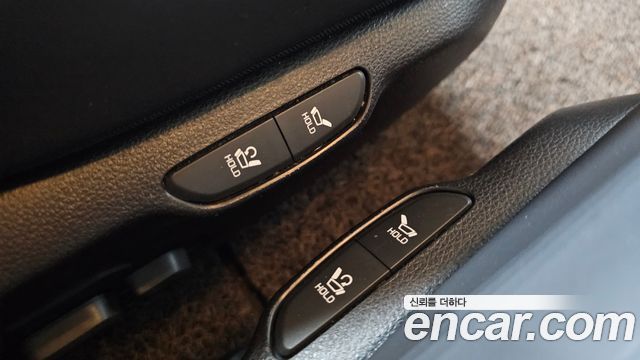 Kia Canival 2022 — photo 43