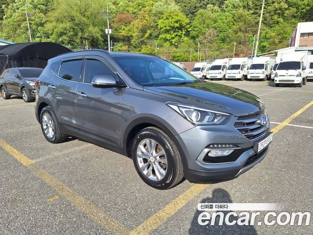 Hyundai Santafe 2017 — photo 2