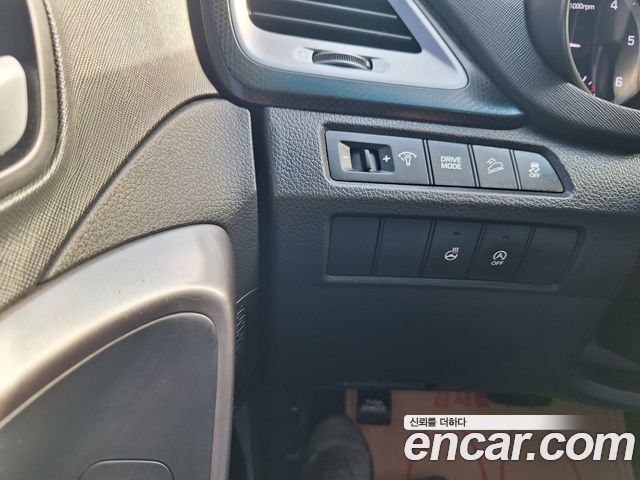 Hyundai Santafe 2017 — photo 9
