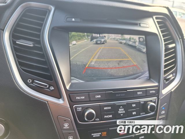 Hyundai Santafe 2017 — photo 12