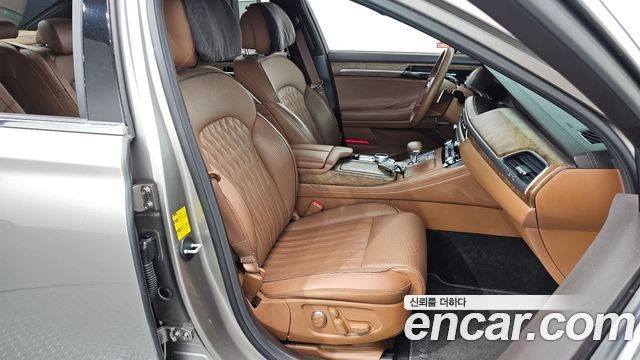 Genesis G90 2019 — photo 17