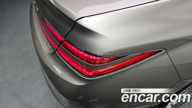 Genesis G90 2019 — photo 9
