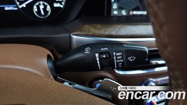 Genesis G90 2019 — photo 29