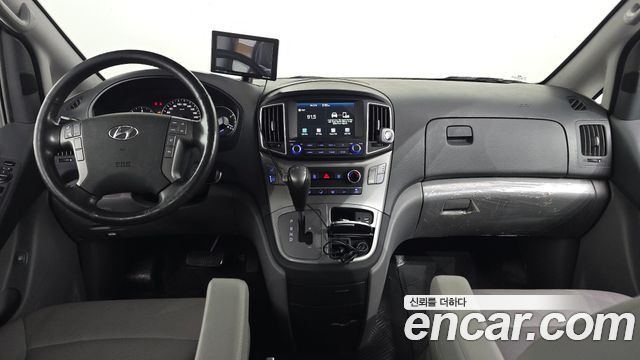 Hyundai Starex 2021 — photo 10