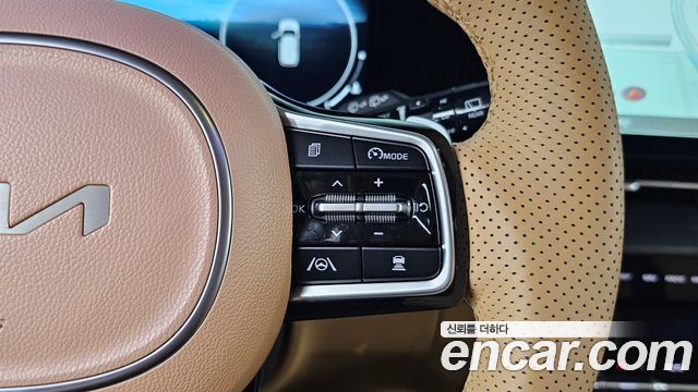 Kia Canival 2023 — photo 22