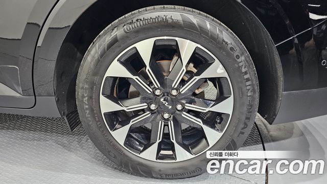 Kia Canival 2023 — photo 7