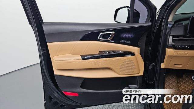 Kia Canival 2023 — photo 14