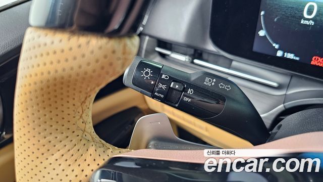 Kia Canival 2023 — photo 29