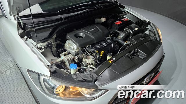 Hyundai AVANTE 2016 — photo 6