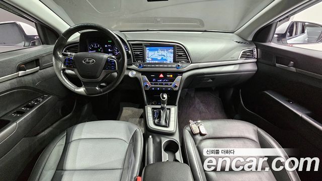 Hyundai AVANTE 2016 — photo 7