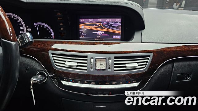 Mercedes-Benz S-Class 2013 — photo 14