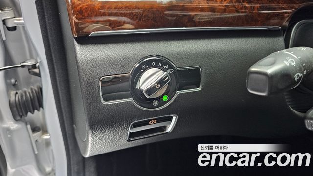 Mercedes-Benz S-Class 2013 — photo 17