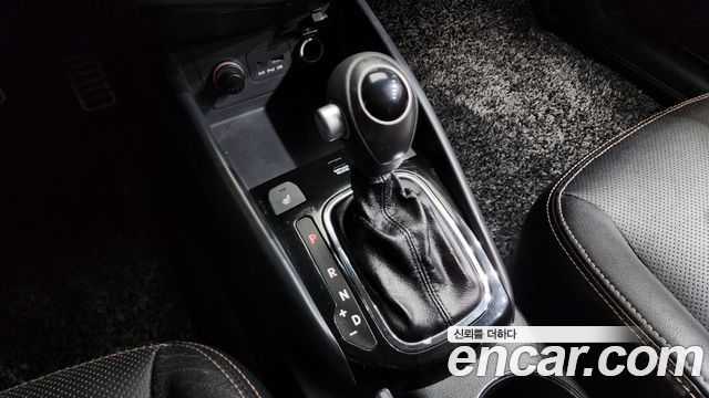 Kia Porte 2011 — photo 9