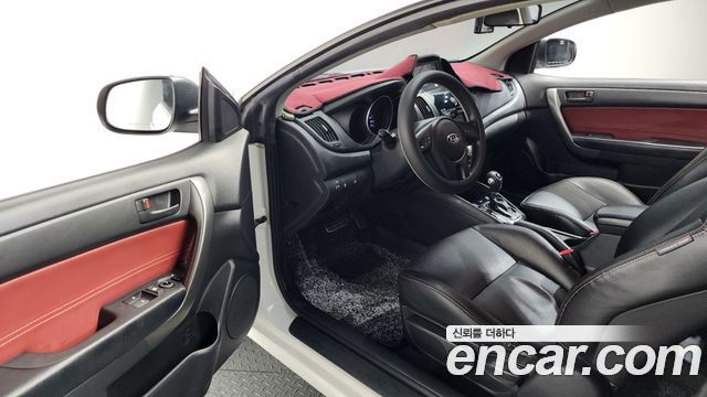 Kia Porte 2011 — photo 10