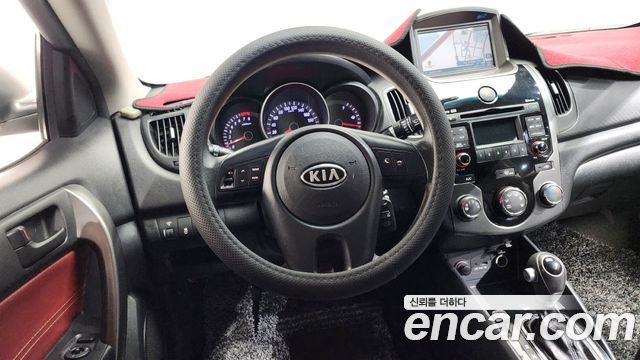 Kia Porte 2011 — photo 12