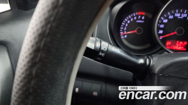 Kia Porte 2011 — photo 14
