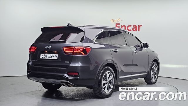 Kia Sorento 2019 — photo 2