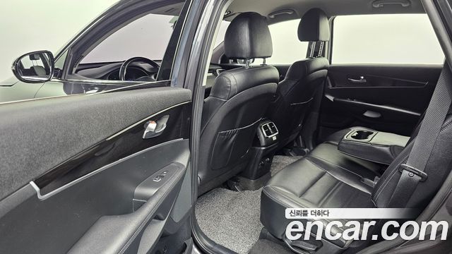 Kia Sorento 2019 — photo 11