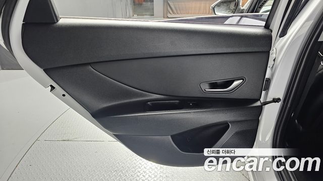 Hyundai AVANTE 2021 — photo 15