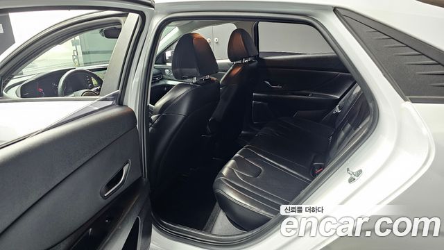 Hyundai AVANTE 2021 — photo 16