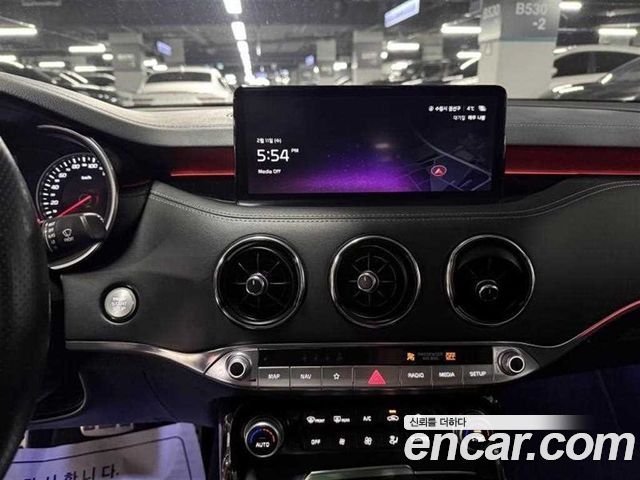 Kia Stinger 2021 — photo 13
