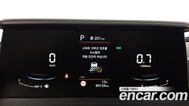 Hyundai Staria 2022 — photo 8