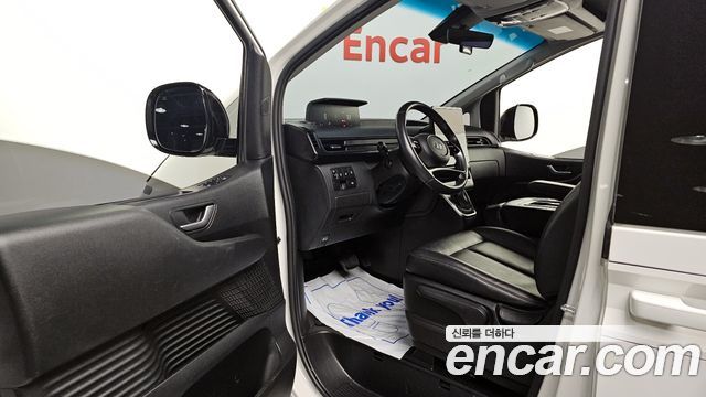 Hyundai Staria 2022 — photo 10