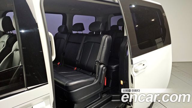 Hyundai Staria 2022 — photo 12