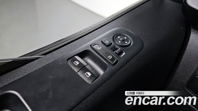 Hyundai Staria 2022 — photo 13
