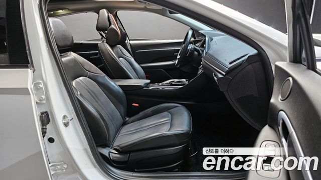 Hyundai Sonata 2020 — photo 11
