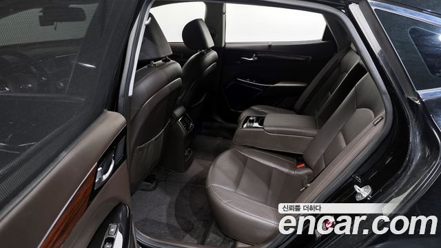 Kia K7 2017 — photo 12