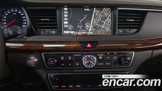 Kia K7 2017 — photo 13