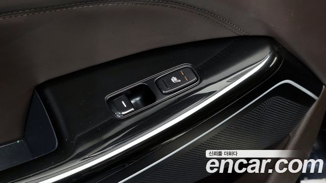 Kia K7 2017 — photo 20