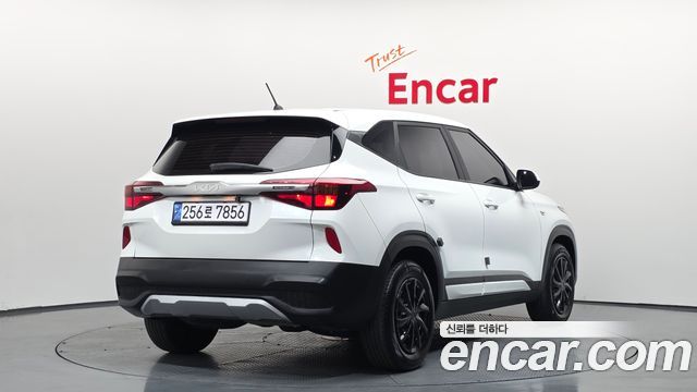 Kia Seltos 2022 — photo 2