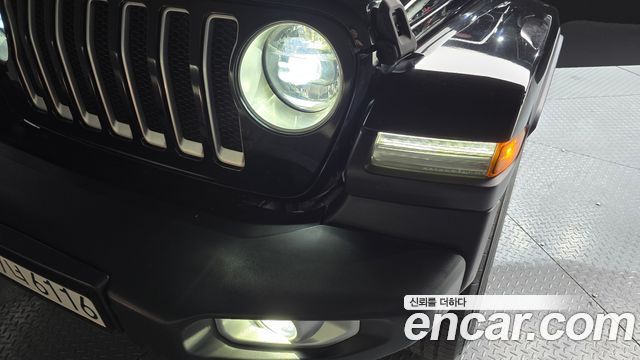 Jeep Wrangler 2019 — photo 8