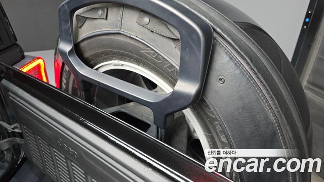Jeep Wrangler 2019 — photo 30