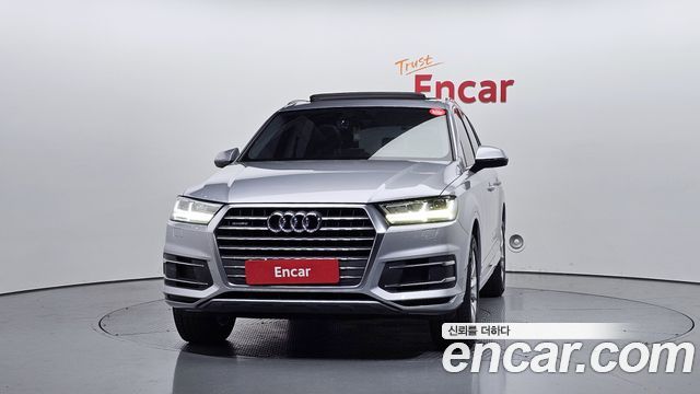 Audi Q7 2019 — photo 3